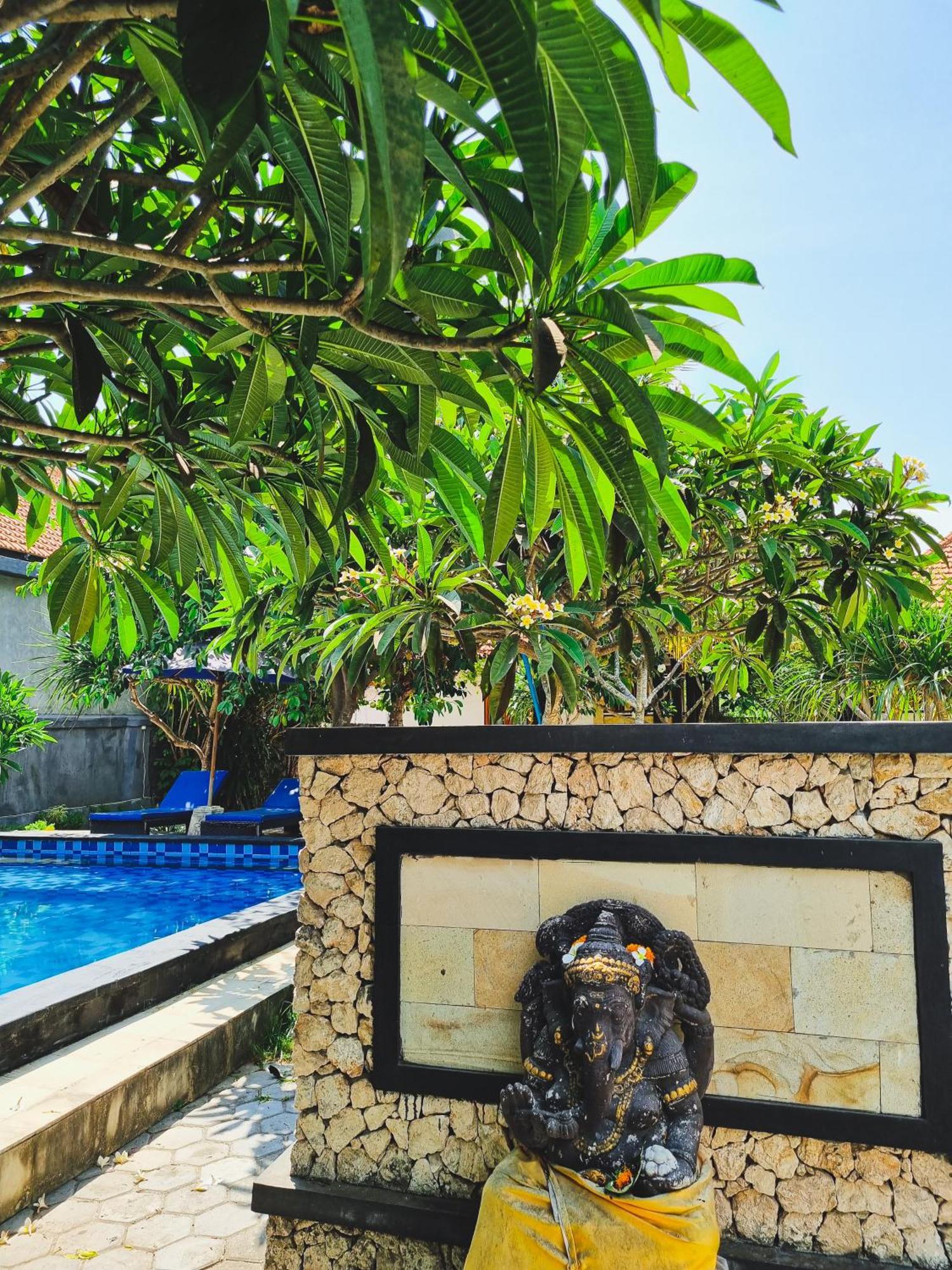 Hokita Home Stay Nusa Lembongan Exterior foto